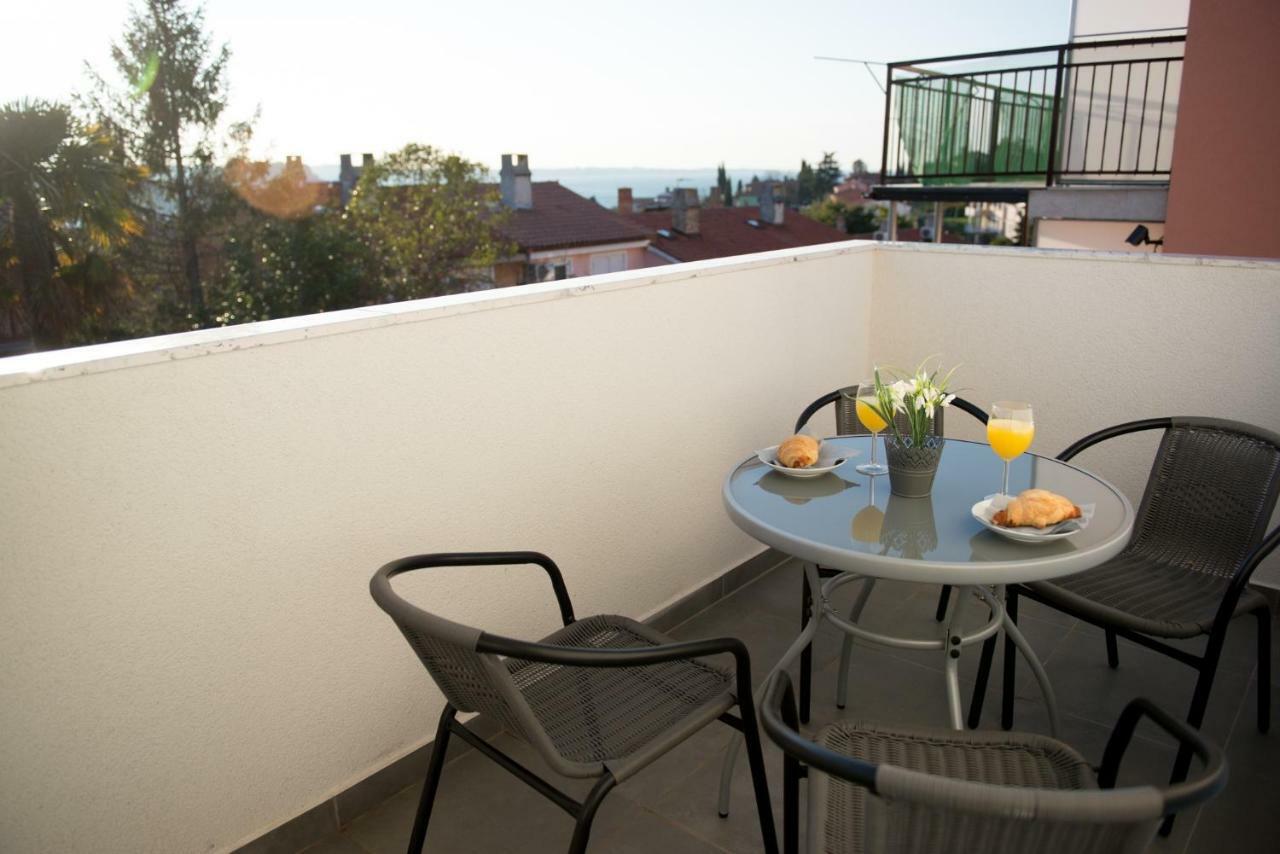 Apartma Rene Portorož Exteriör bild